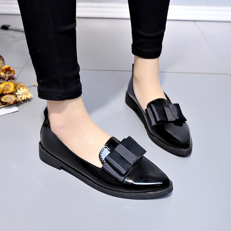ブラック/ワインレッドのパテントレザーのポインテッドトゥフラ - Summer Clothing Styles のレビューと価格