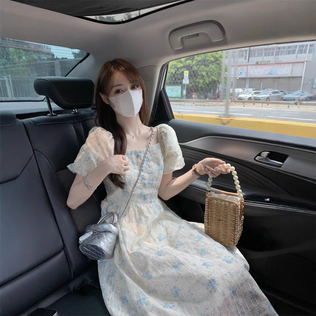 花柄ミディドレス、スクエアネック、パフショートスリーブ、Aラ - Sundress Midi Floral のレビューと価格