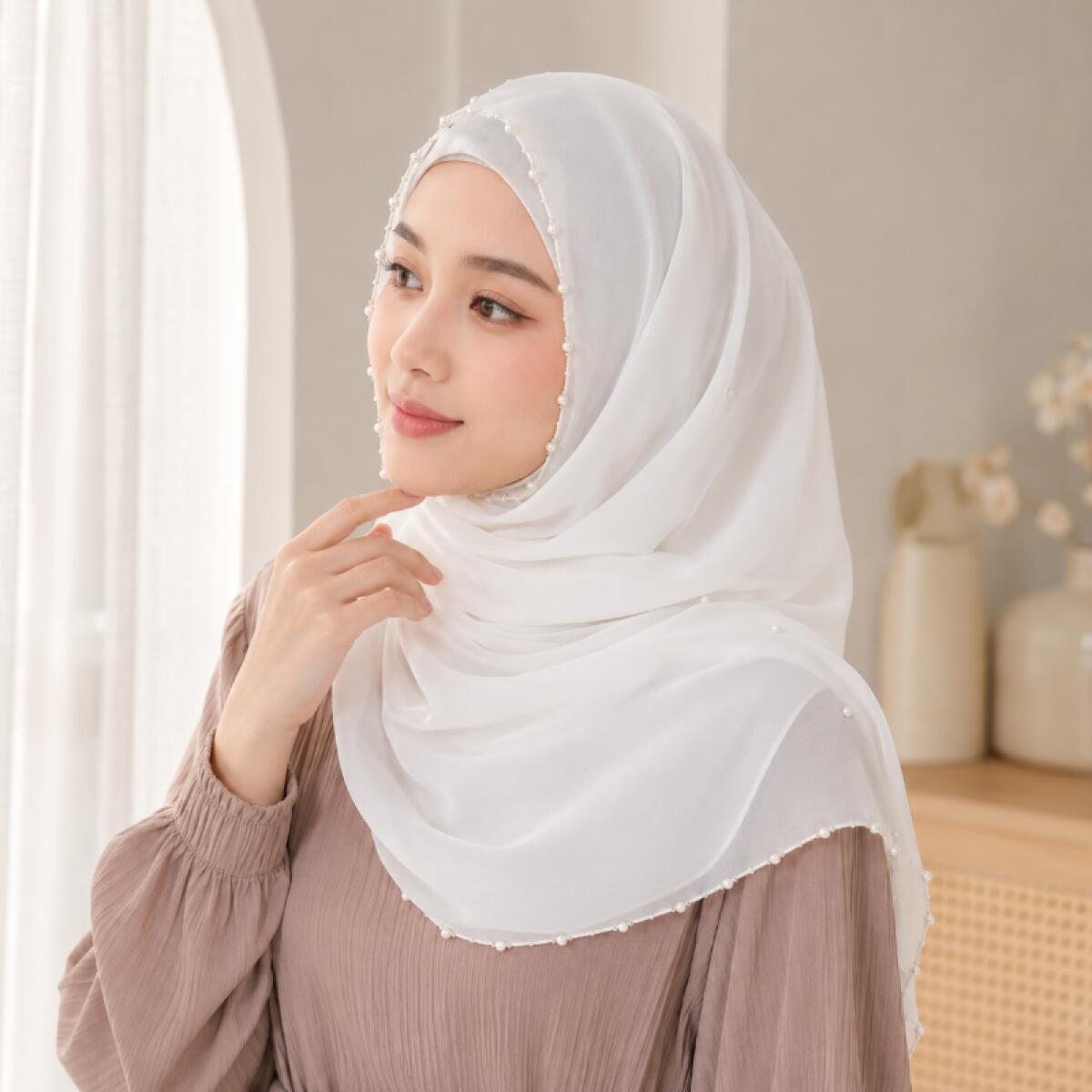 ヒジャブスカーフ プレーンパールシフォン パシュミナ ソフト - Summer Clothing Hijab のレビューと価格