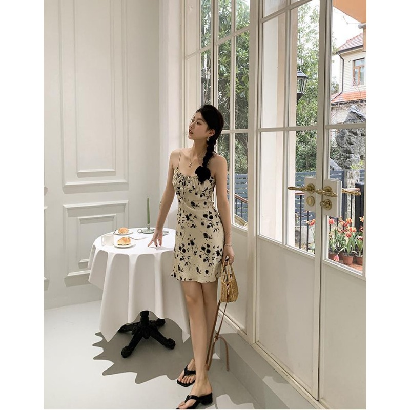 花柄プリント スパゲッティストラップ ミディドレス ルーシュ - Sundress Midi Floral のレビューと価格