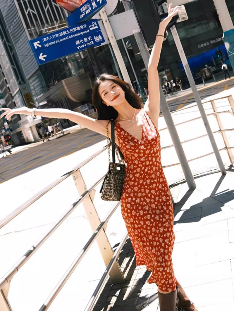女性用 ラッフルバスト Vネック ミディ丈ワンピース ウエス - Summer Clothing H&M のレビューと価格
